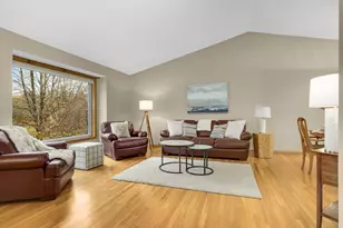 1105 W 158th St, Burnsville, MN 55306 - Photo 2