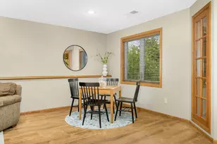 1105 W 158th St, Burnsville, MN 55306 - Photo 16