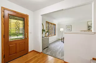 245 Ashley Rd, Hopkins, MN 55343 - Photo 8