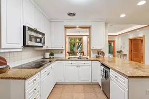 245 Ashley Rd, Hopkins, MN 55343 - Photo 18