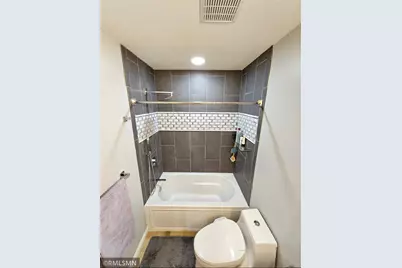 4186 Oxford Court N, Shoreview, MN 55126 - Photo 6