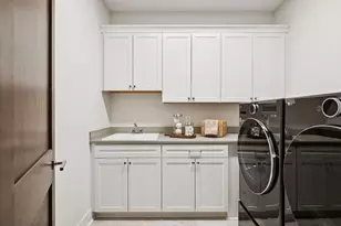 631 Callahan Pl, Mendota Heights, MN 55118 - Photo 30