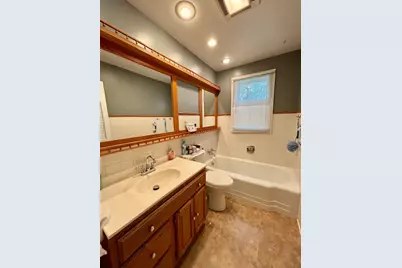 820 Tindolph Avenue S, Thief River Falls, MN 56701 - Photo 18