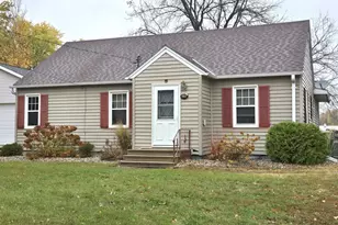 219 Fairmont Ave, Sherburn, MN 56171 - Photo 1