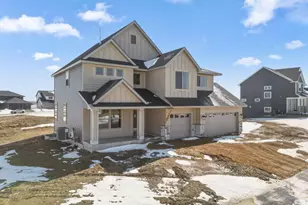 15032 Ardmullivan Ln, Rosemount, MN 55068 - Photo 2