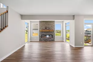 17925 Hidden Creek Trl, Lakeville, MN 55044 - Photo 10