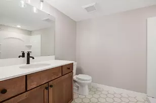 17925 Hidden Creek Trl, Lakeville, MN 55044 - Photo 32