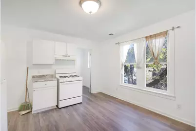 585 Sherburne Avenue, Saint Paul, MN 55103 - Photo 10