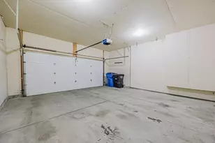 4281 Estate Dr S, Fargo, ND 58104 - Photo 32