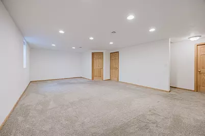 4281 Estate Drive S, Fargo, ND 58104 - Photo 28