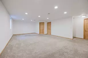 4281 Estate Dr S, Fargo, ND 58104 - Photo 28