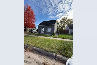 1810 1st Avenue SE, Austin, MN 55912 - Photo 2