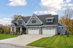 3734 Woodland Cove Pkwy, Minnetrista, MN 55331 - Photo 2