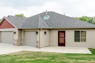 932 Oak Pond Ct, Sartell, MN 56377 - Photo 10