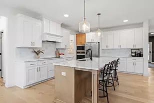 17926 Hidden Creek Trl, Lakeville, MN 55044 - Photo 12