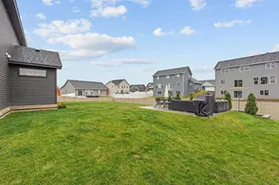 17926 Hidden Creek Trl, Lakeville, MN 55044 - Photo 42