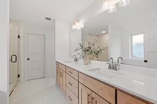 17926 Hidden Creek Trl, Lakeville, MN 55044 - Photo 38