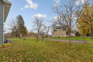 453 11th St SW, Faribault, MN 55021 - Photo 38