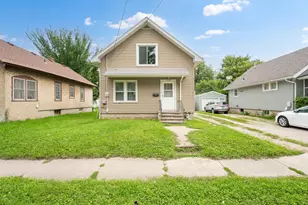 1309 3rd St NE, Rochester, MN 55906 - Photo 2