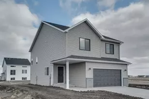 6876 Belding Dr S, Fargo, ND 58104 - Photo 2