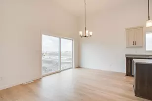 6876 Belding Dr S, Fargo, ND 58104 - Photo 8