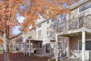 3124 Frontier Dr, Woodbury, MN 55129 - Photo 22