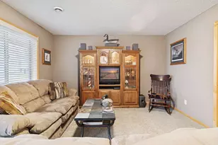 3124 Frontier Dr, Woodbury, MN 55129 - Photo 40