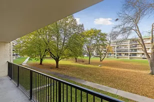 10501 Cedar Lake Rd, Minnetonka, MN 55305 - Photo 22