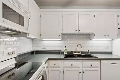 10501 Cedar Lake Road #206, Minnetonka, MN 55305 - Photo 6