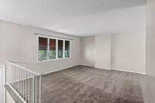 10421 Quebec Ave S, Bloomington, MN 55438 - Photo 2