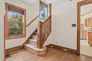 536 Hiawatha Ave, Mendota Heights, MN 55118 - Photo 4