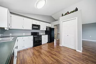 403 8th St NW, Kasson, MN 55944 - Photo 8