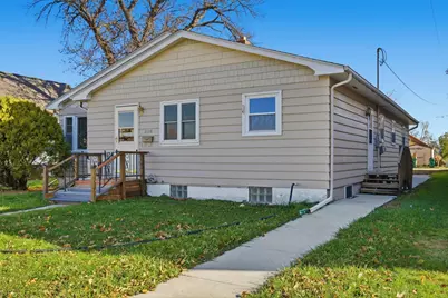 316 5th Street N, Wahpeton,  58075 - Photo 2