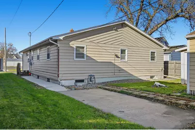 316 5th Street N, Wahpeton,  58075 - Photo 26