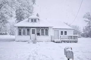 306 W 2nd St, Sherburn, MN 56171 - Photo 1