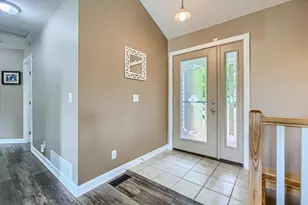 28526 Lakeside Trail, Lindstrom, MN 55045 - Photo 2