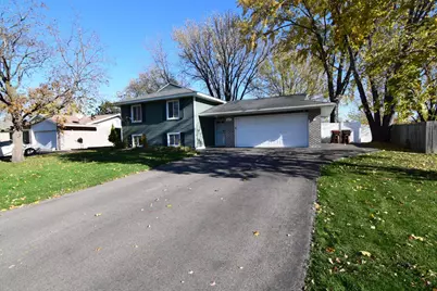 8479 Ivywood Avenue S, Cottage Grove, MN 55016 - Photo 1