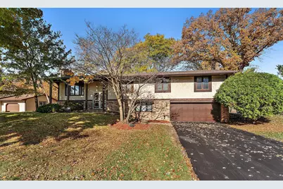 7916 61st Avenue N, New Hope, MN 55428 - Photo 2