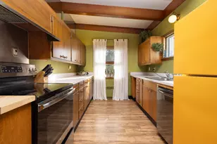 635 W Summit Ave, Fergus Falls, MN 56537 - Photo 14