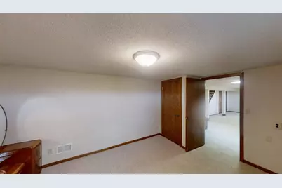 1704 Plainview Lane, Albert Lea, MN 56007 - Photo 40