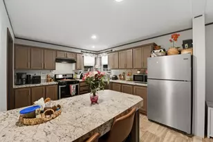 134 Anthony Dr, Lakeville, MN 55044 - Photo 6