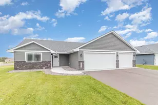 7222 Hawthorne Ct, North Branch, MN 55056 - Photo 1
