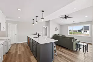7222 Hawthorne Ct, North Branch, MN 55056 - Photo 10