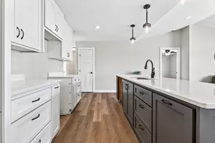 7222 Hawthorne Ct, North Branch, MN 55056 - Photo 4