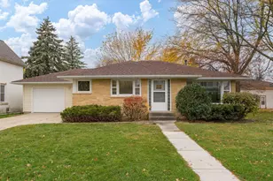 512 3rd St NE, Montgomery, MN 56069 - Photo 1