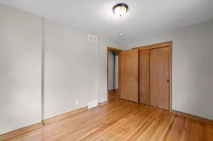 1740 California Ave E, Saint Paul, MN 55106 - Photo 8