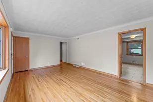 1740 California Ave E, Saint Paul, MN 55106 - Photo 6