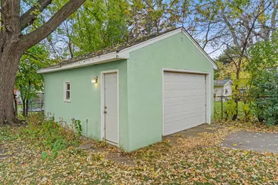 1740 California Avenue E, Saint Paul, MN 55106 - Photo 32