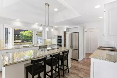 2648 Casco Point Road, Wayzata, MN 55391 - Photo 14