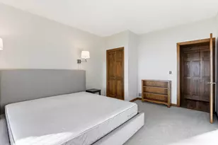 2648 Casco Point Rd, Wayzata, MN 55391 - Photo 38